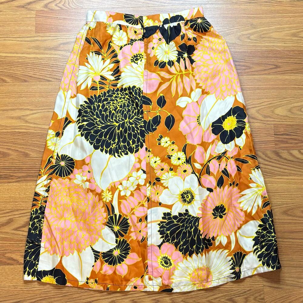 Vintage 1970s Handmade Floral A Line Midi Skirt XS Mod Psychedelic Boho Retro